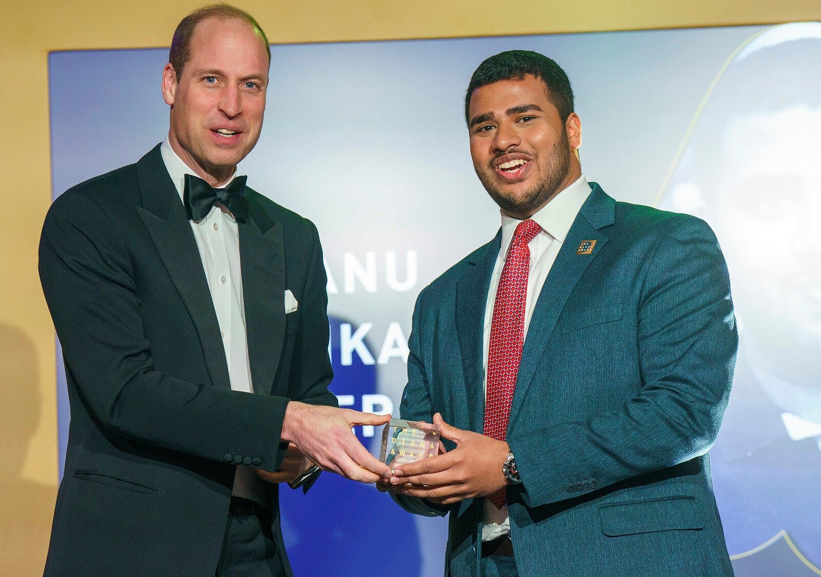 prince william presenting diana award