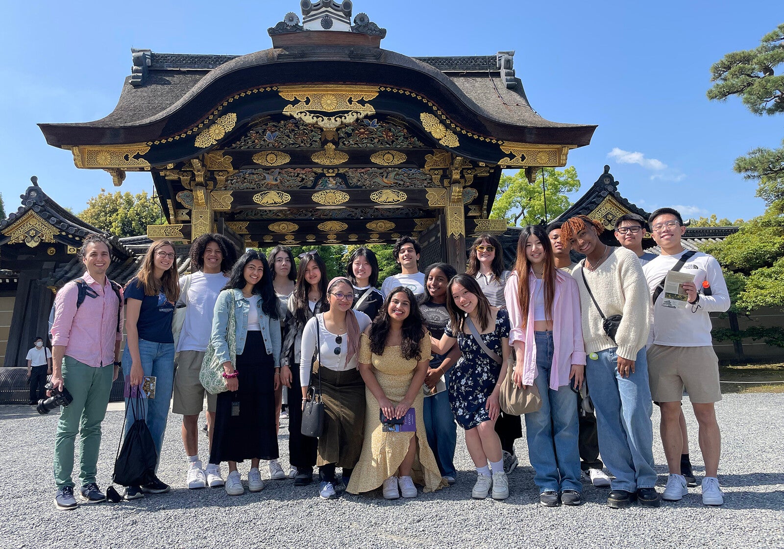 japanese group with hannah malloy