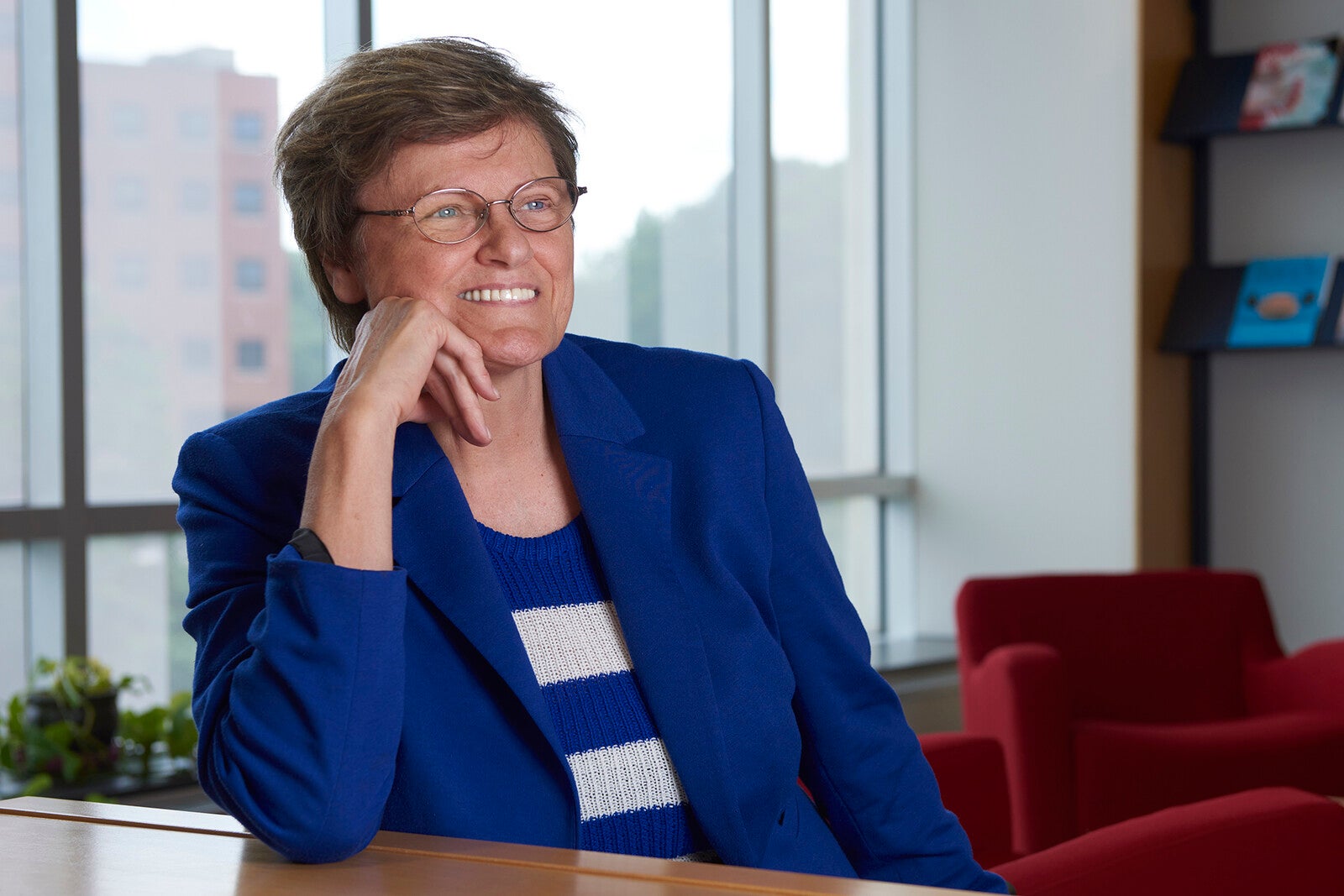 katalin kariko in blue blazer